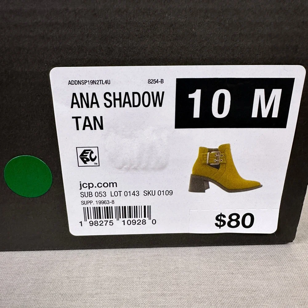a.n.a Women's 10 Shadow Bootie Tan‎ Faux Suede Buckle Block Heel Ankle Boots NEW